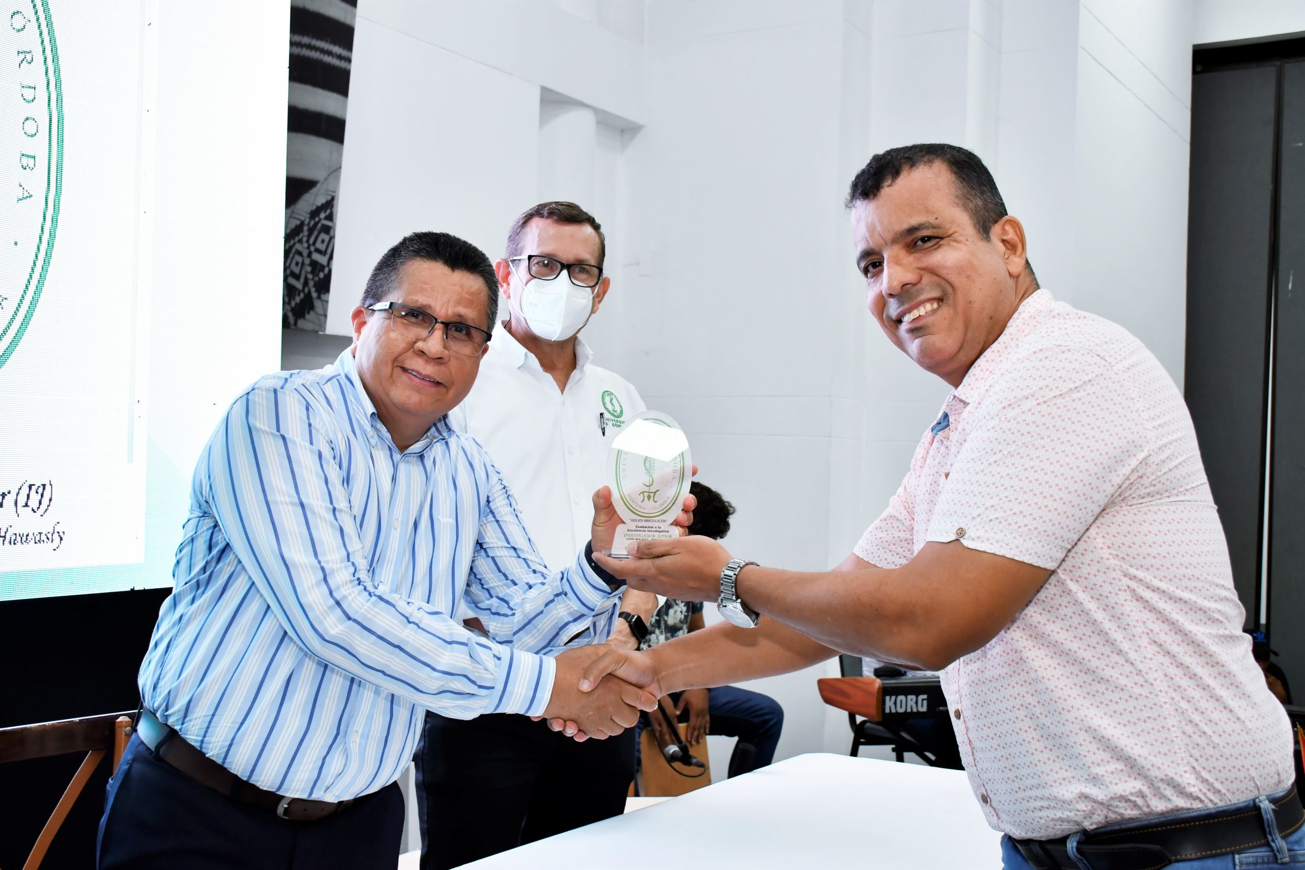 Exaltación docentes investigadores de Unicórdoba