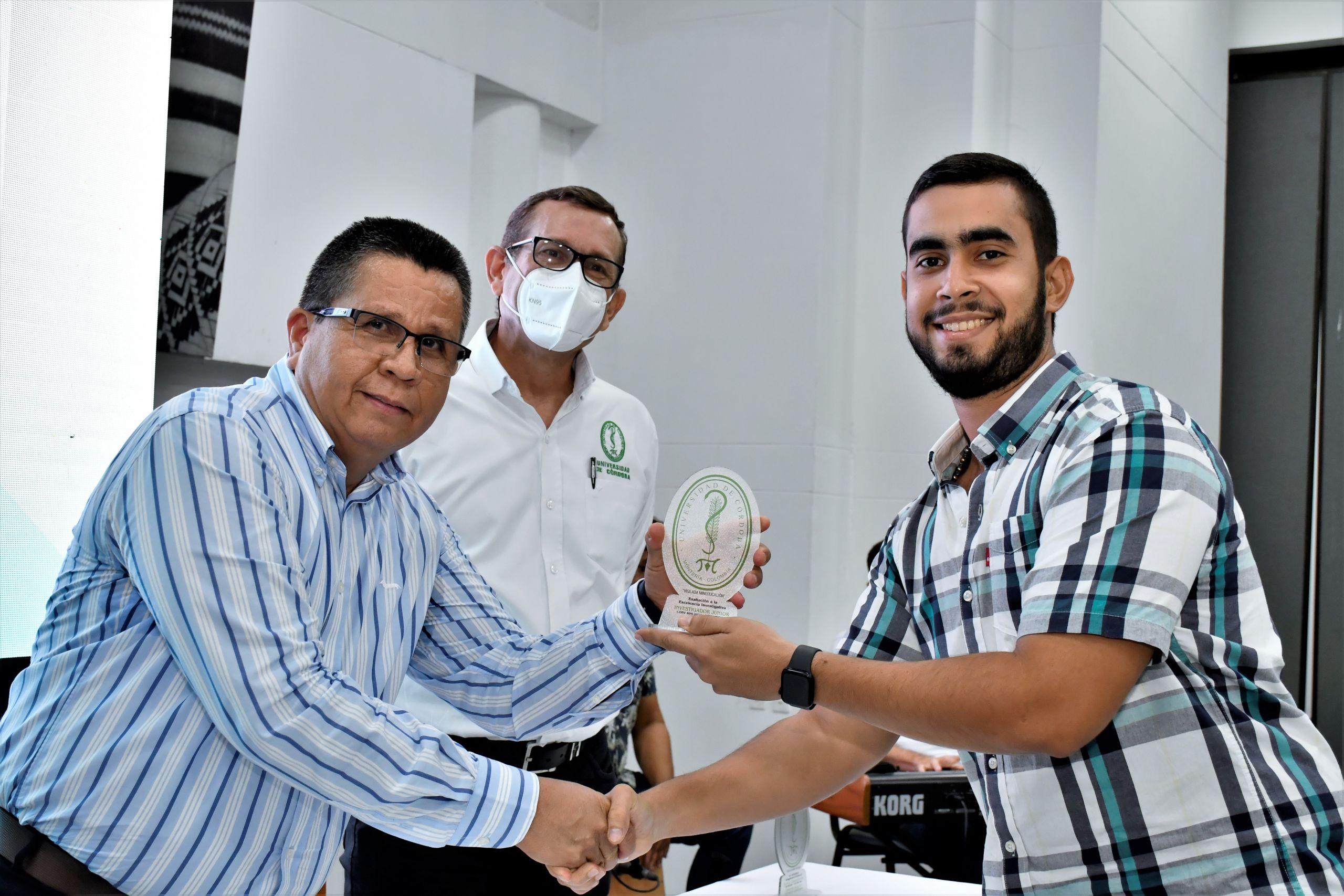 Exaltación docentes investigadores de Unicórdoba