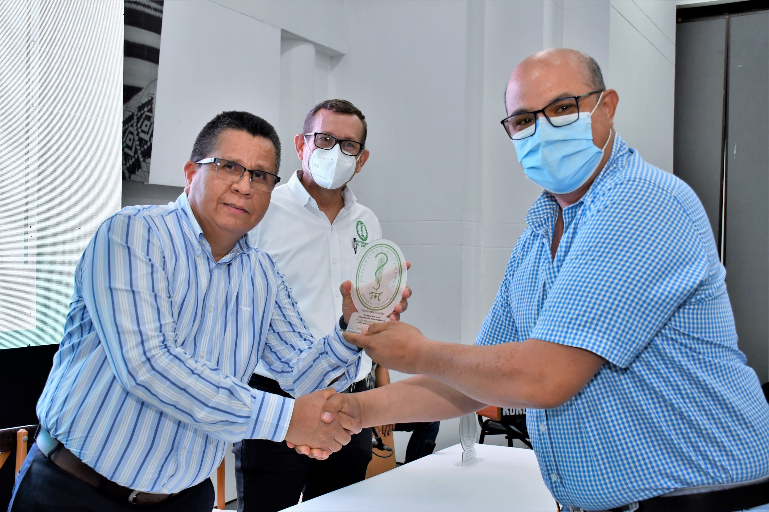 Exaltación docentes investigadores de Unicórdoba