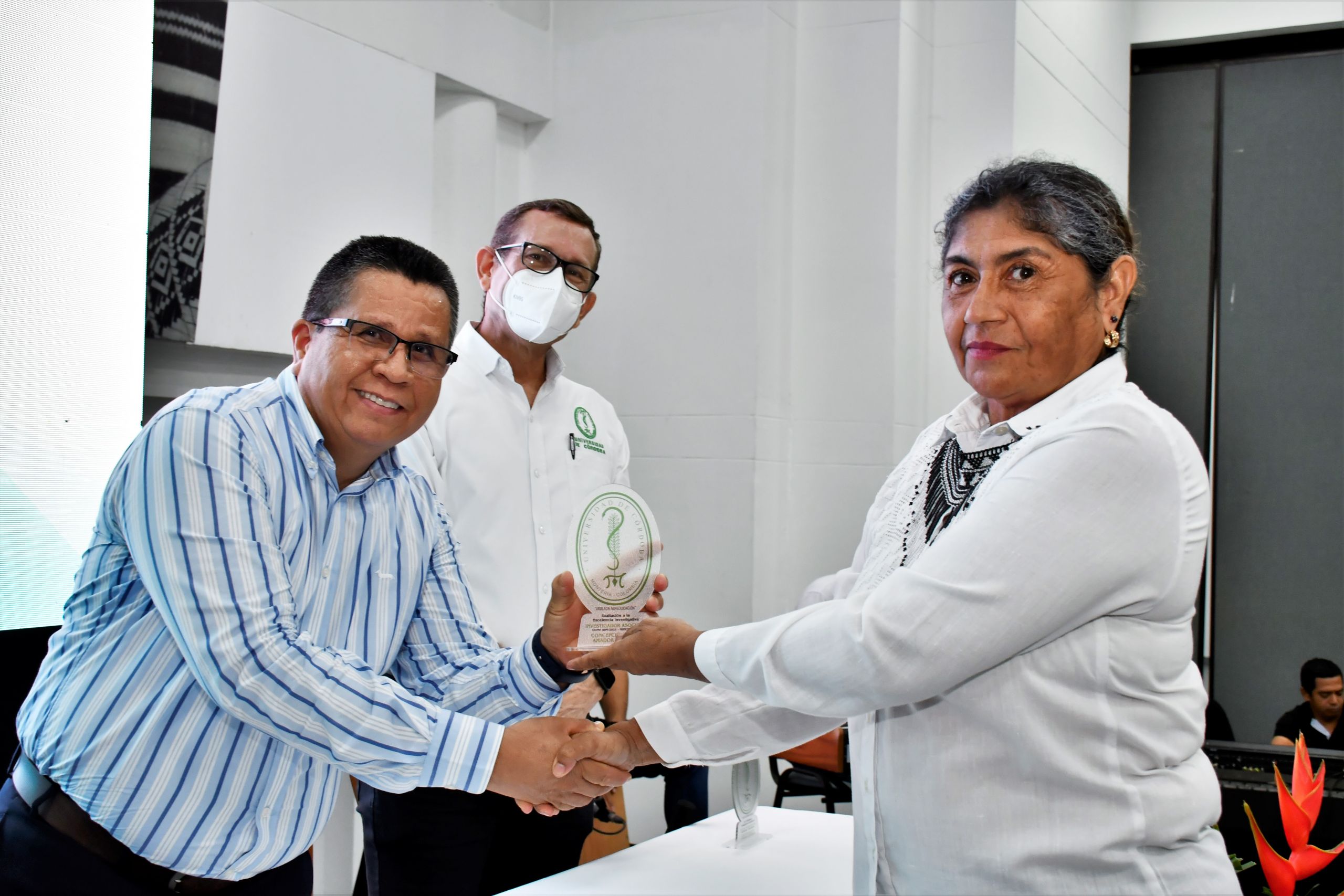 Exaltación docentes investigadores de Unicórdoba