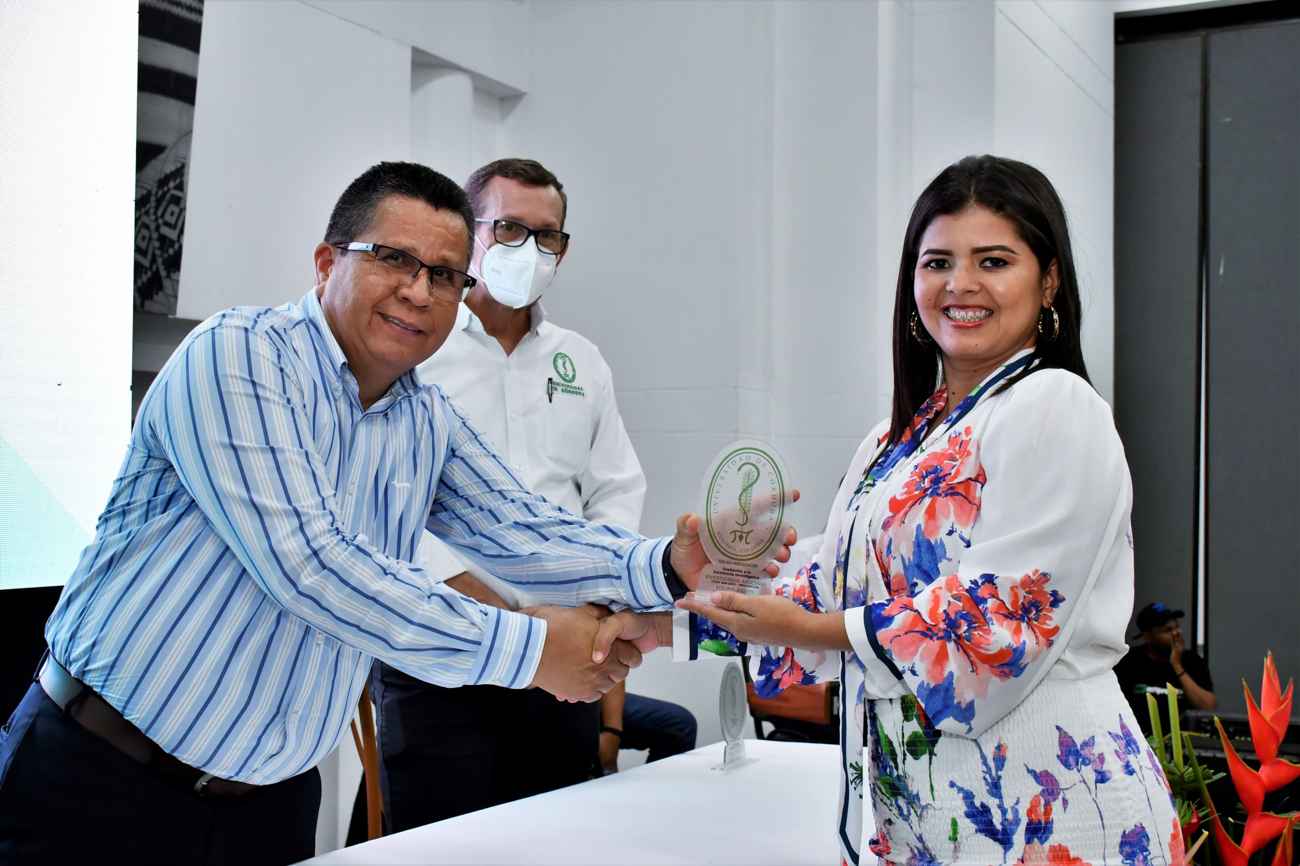 Exaltación docentes investigadores de Unicórdoba