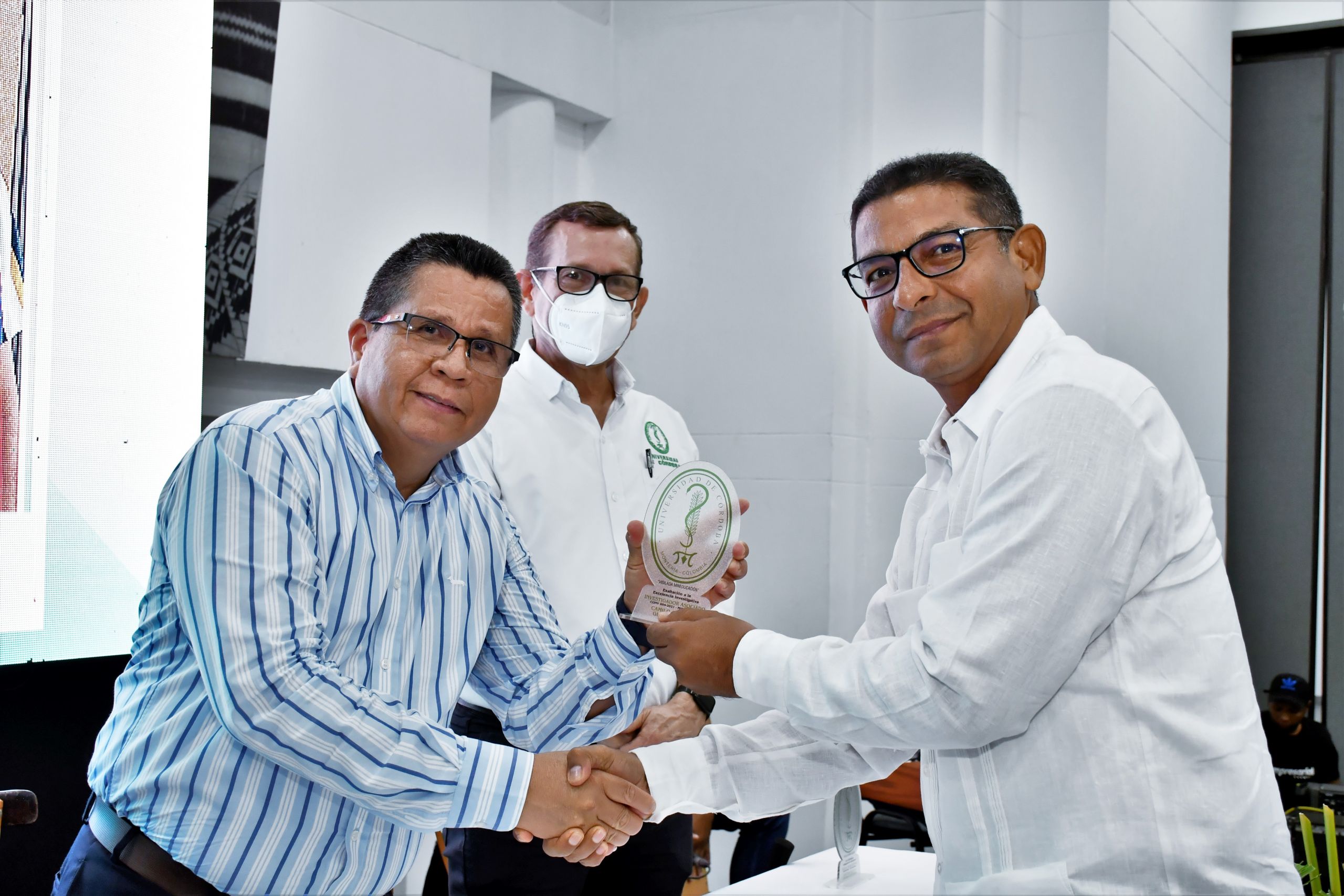 Exaltación docentes investigadores de Unicórdoba