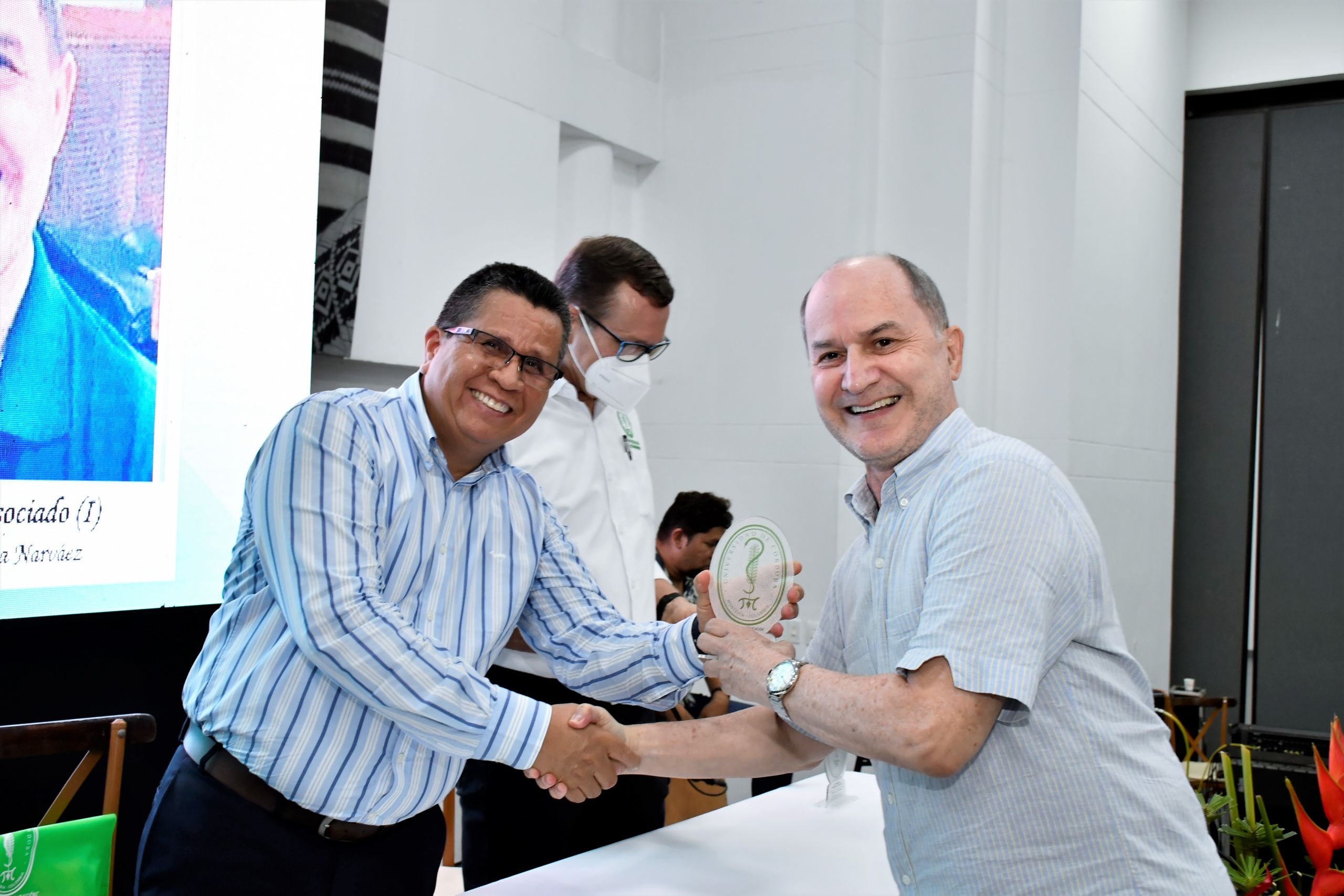 Exaltación docentes investigadores de Unicórdoba