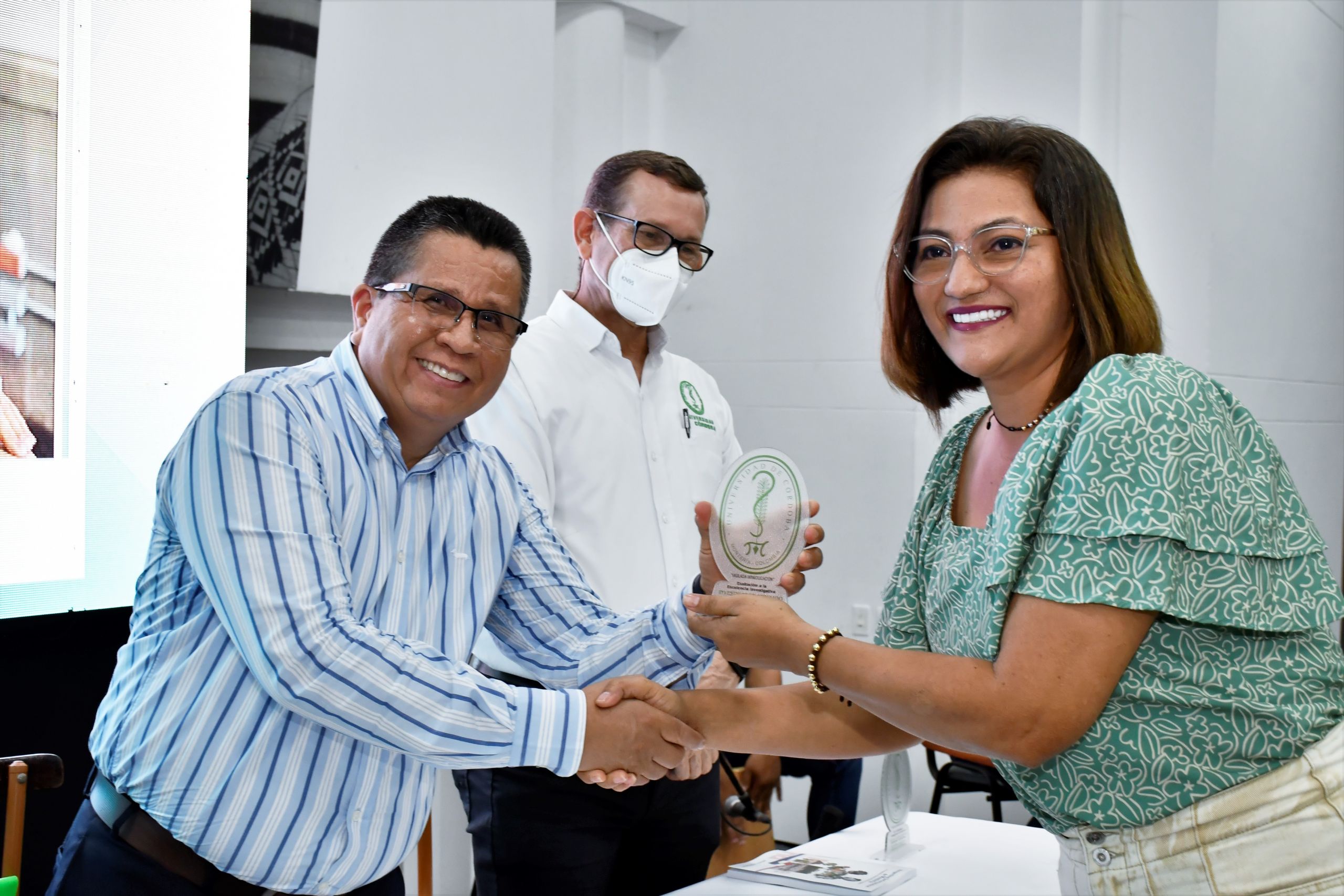 Exaltación docentes investigadores de Unicórdoba