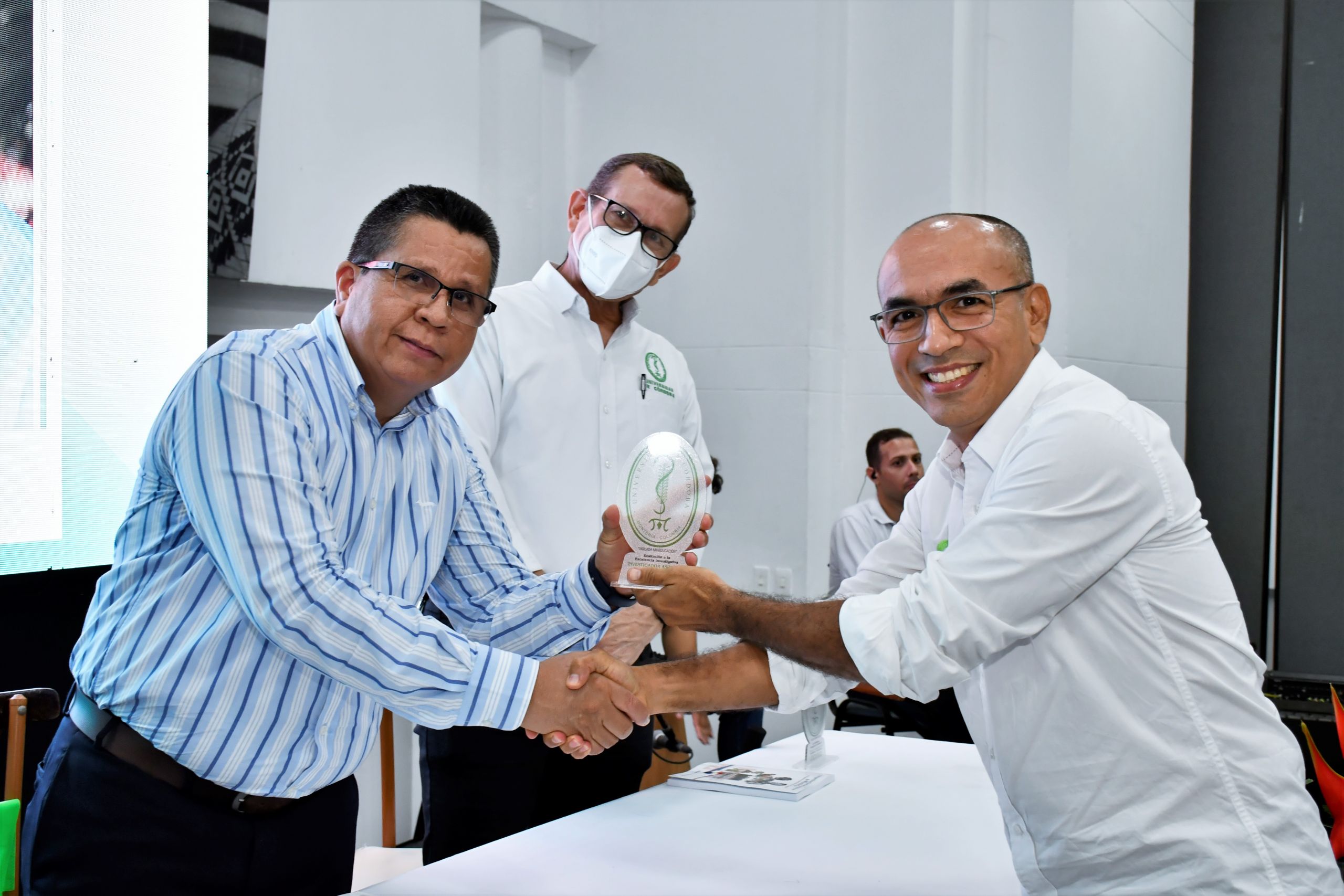 Exaltación docentes investigadores de Unicórdoba