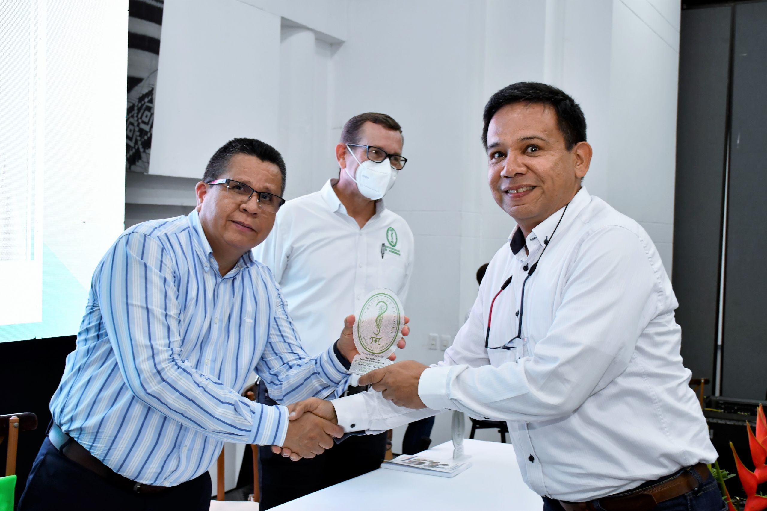 Exaltación docentes investigadores de Unicórdoba