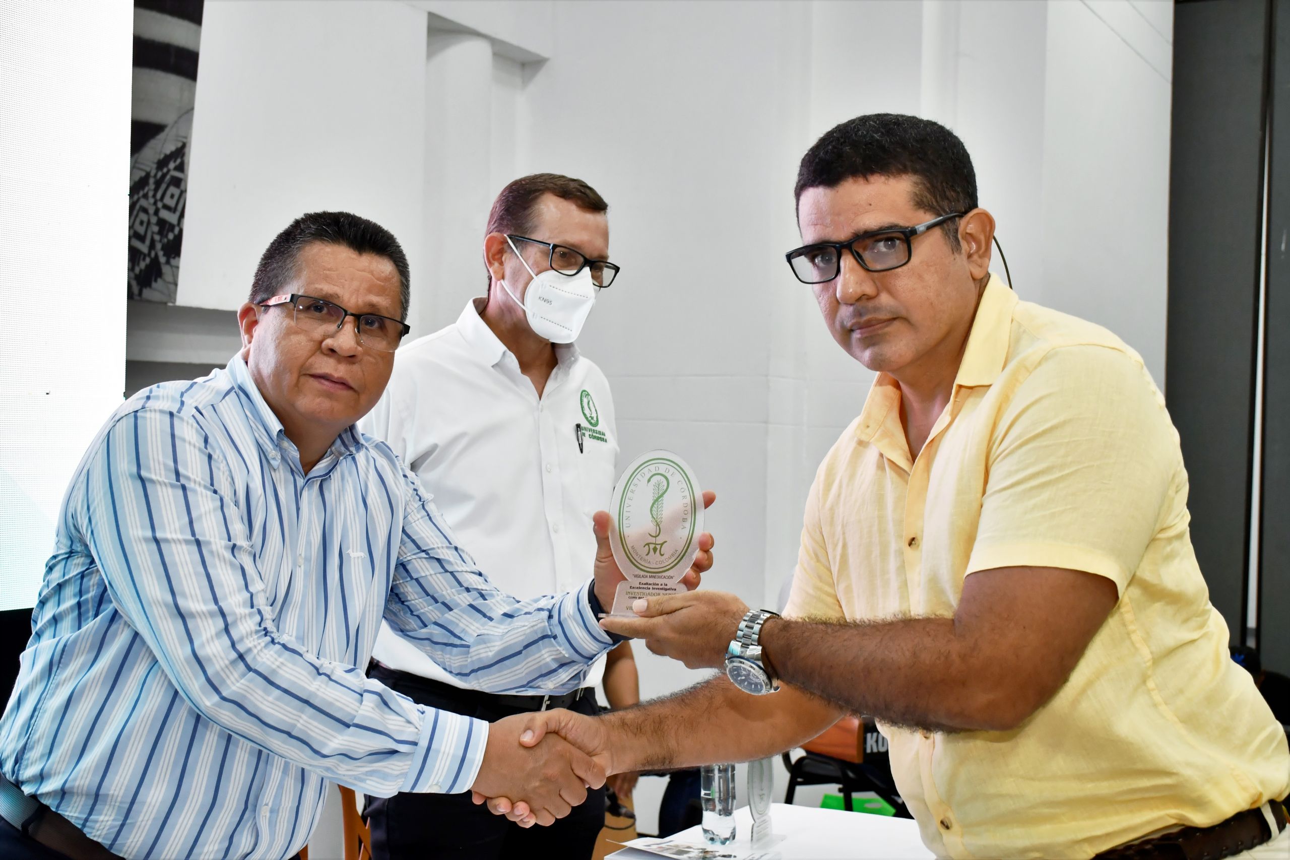 Exaltación docentes investigadores de Unicórdoba