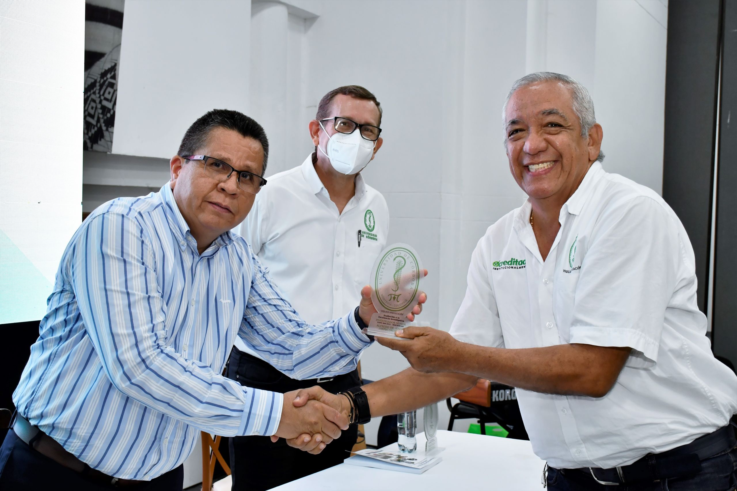 Exaltación docentes investigadores de Unicórdoba
