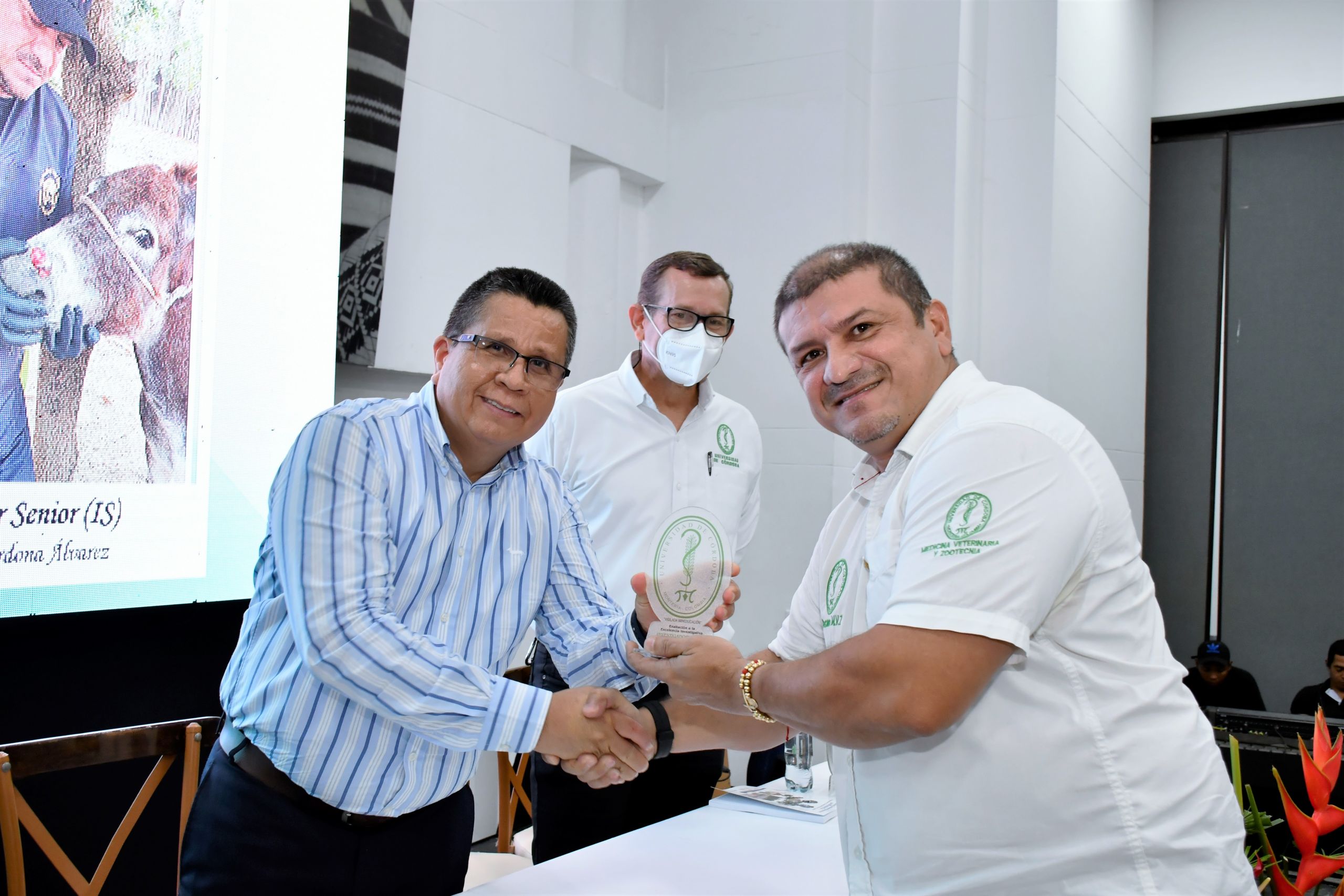 Exaltación docentes investigadores de Unicórdoba