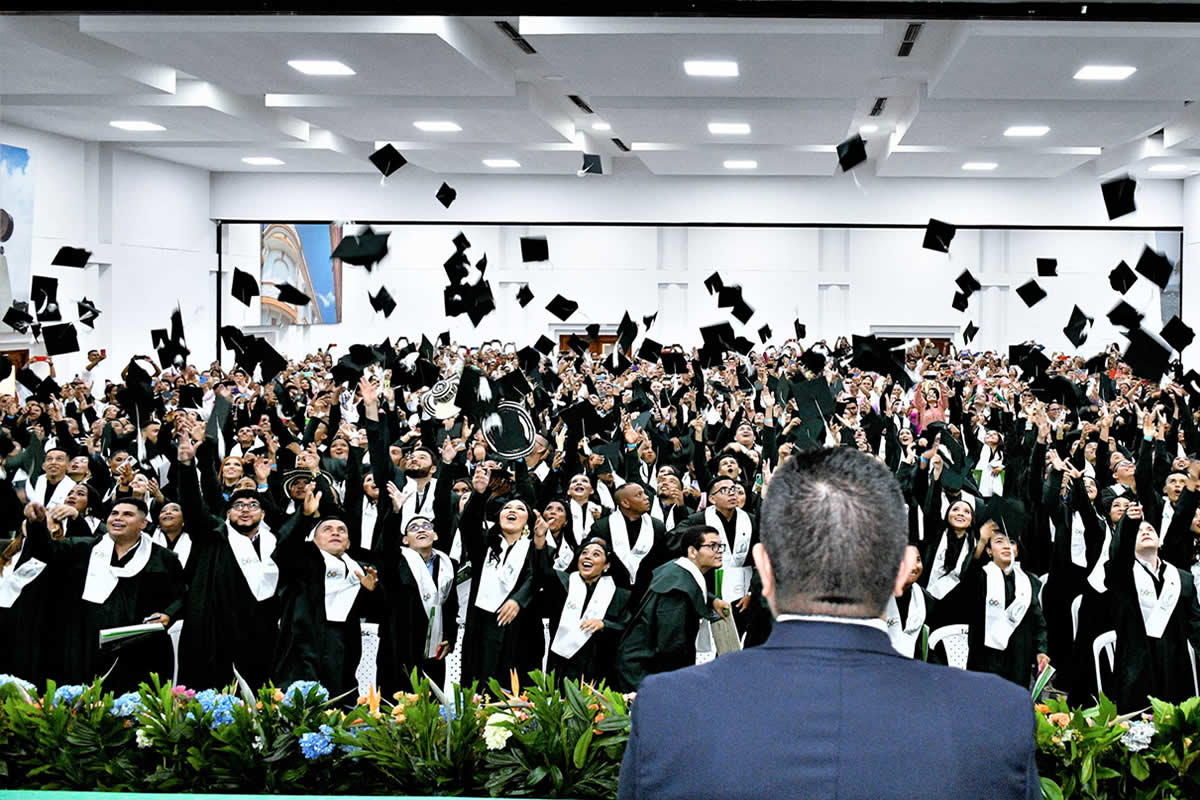 Los nuevos graduados están preparados para aportar de manera significativa a la sociedad.