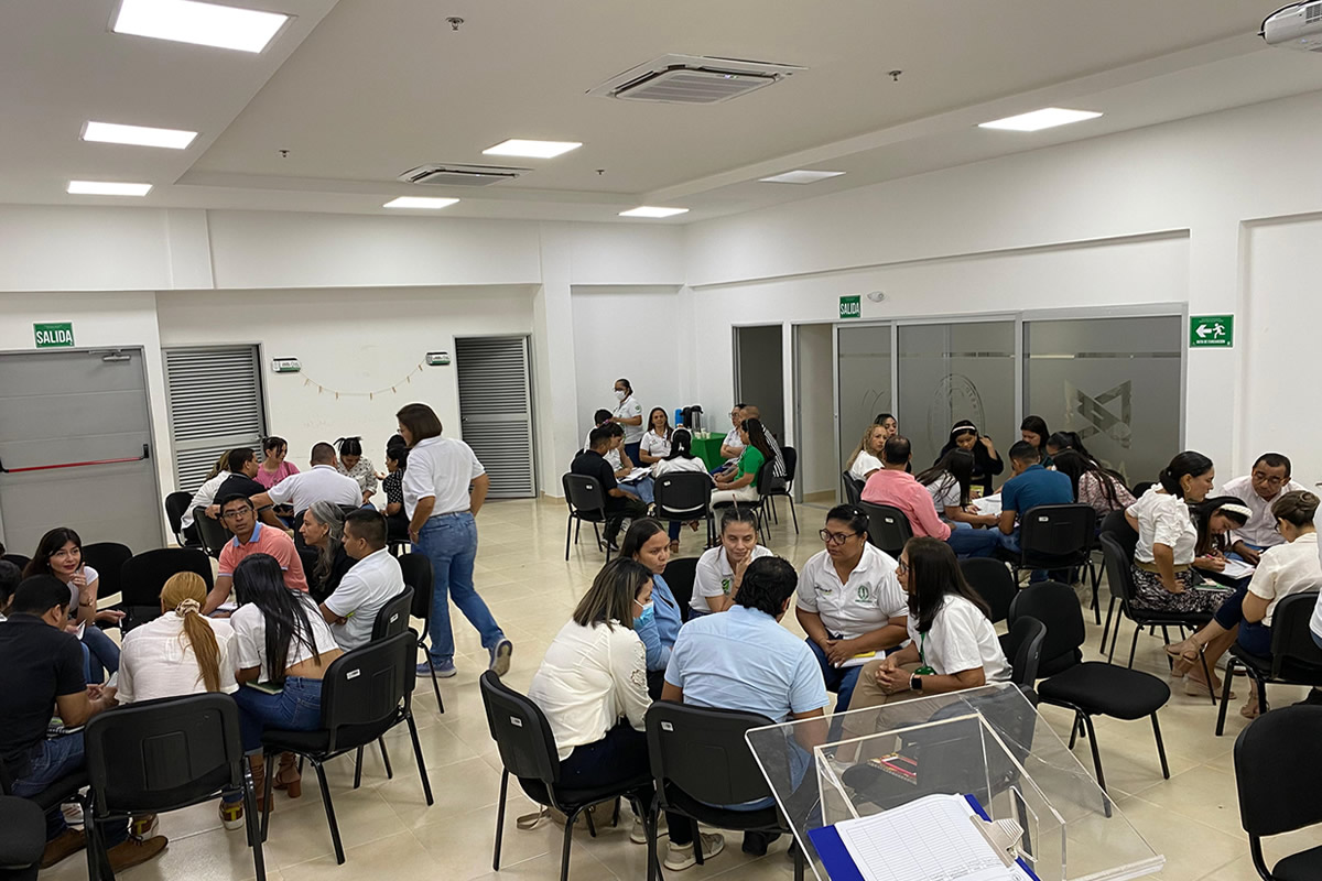 Durante el taller los funcionarios realizaron diversas actividades en las que plantearon propuestas en pro de fortalecer la cultura ambiental universitaria.