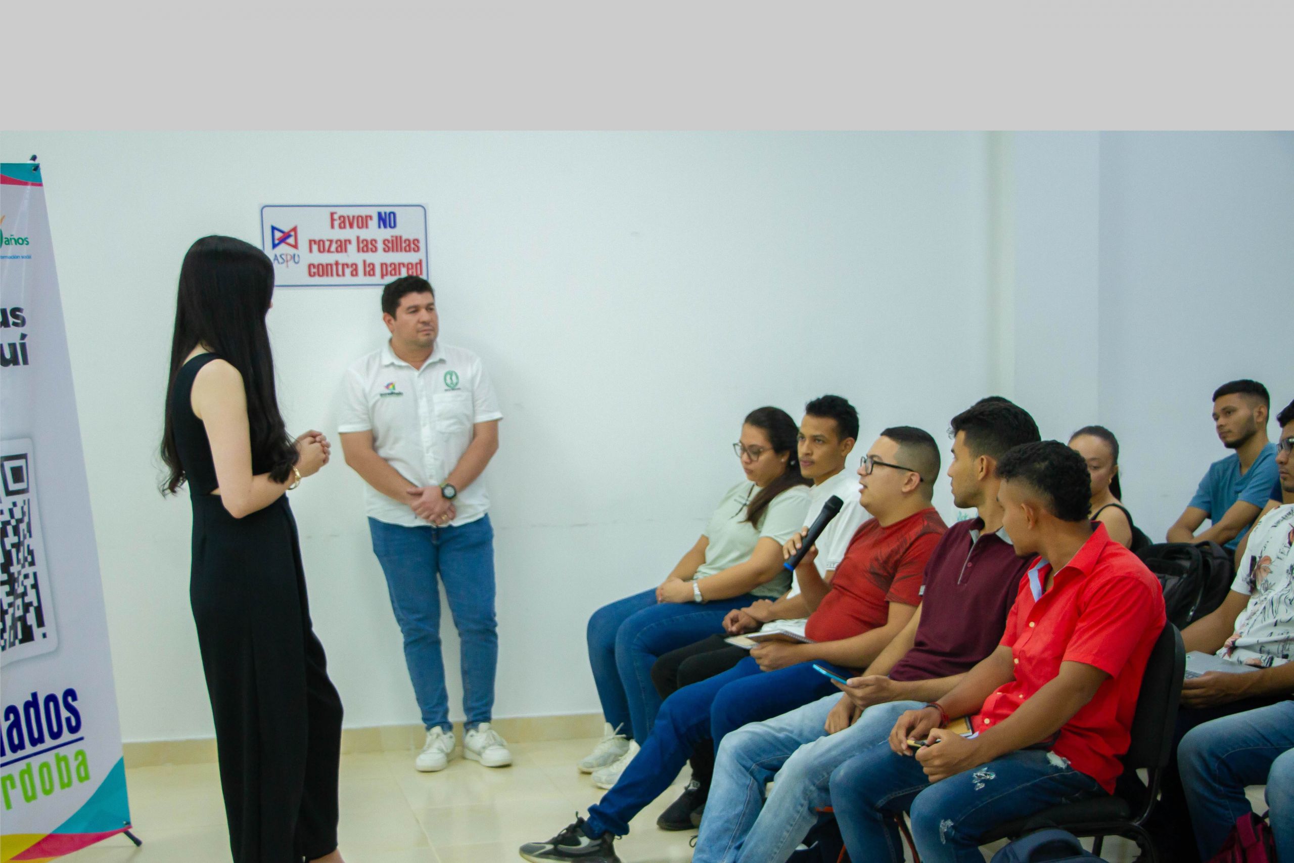 El lanzamiento de la plataforma colmó las expectativas de egresados y estudiantes de último semestre de esta alma mater.