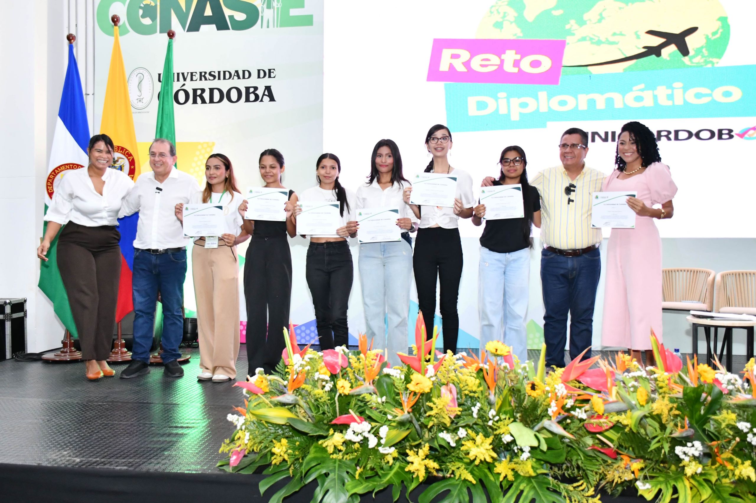 El Reto Diplomático de Unicórdoba hace historia: diez estudiantes viajarán al mundo como Embajadores Globales