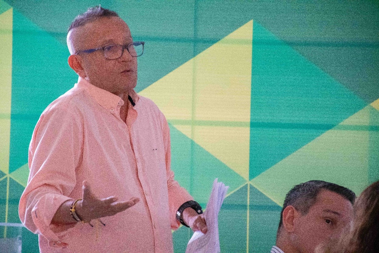 El profesor Godoy es un estudioso y experto en temas de ordenamiento territorial y ha publicado libros de resultados de investigaciones.