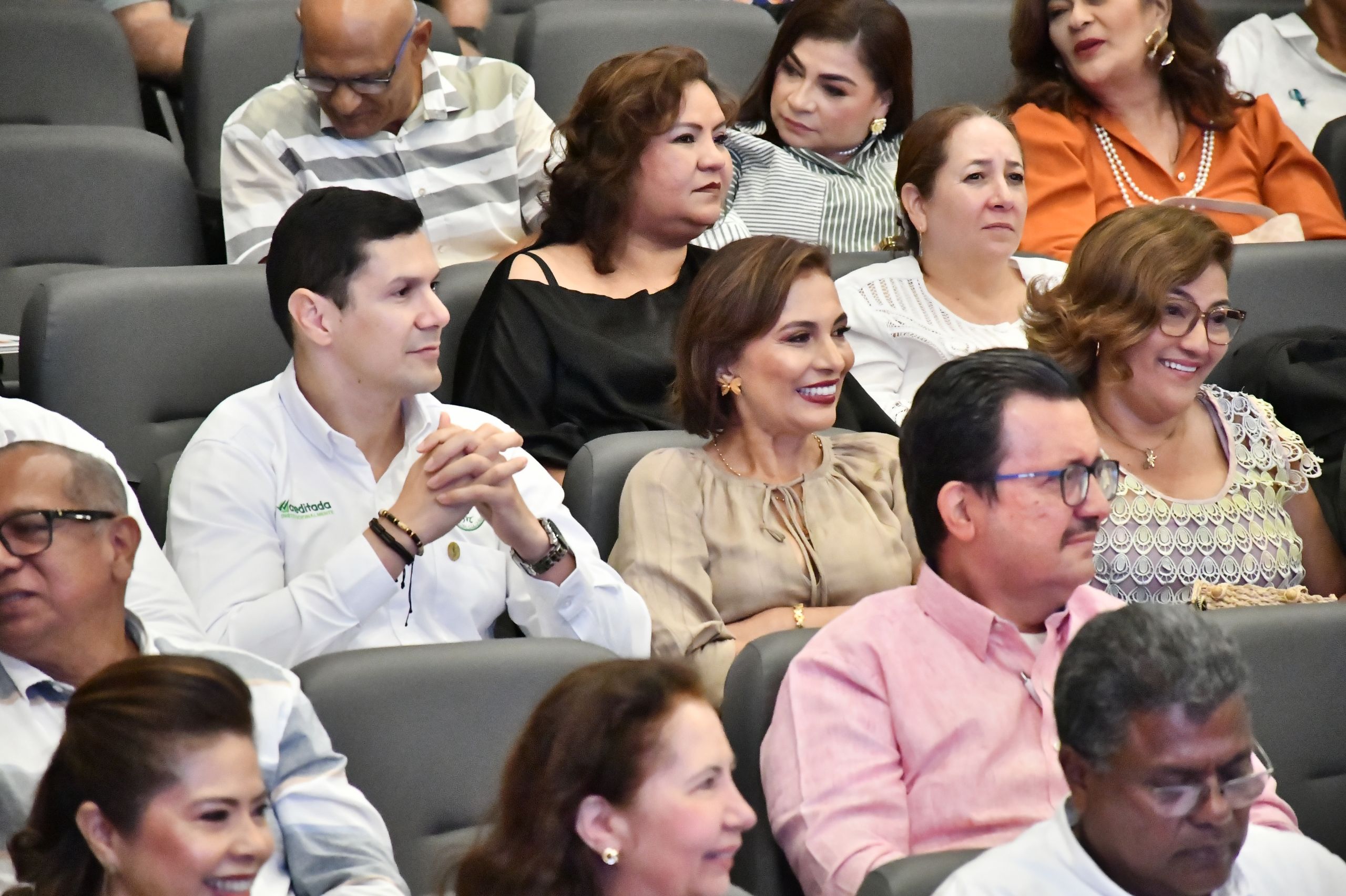 Minciencias reconoce el crecimiento científico de Unicórdoba y la alta dirección exalta ese talento humano